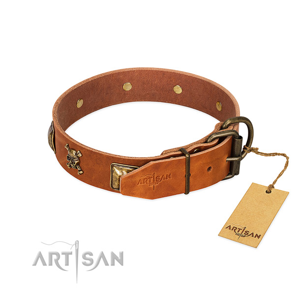 Inimitable leather dog collar with corrosion proof decorations